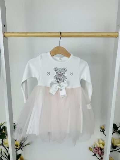 Елегантна детска рокля с тюлена пола и блестяща мечешка апликация