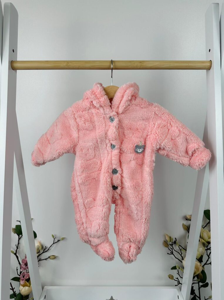 Космонавт „Малка Панда“